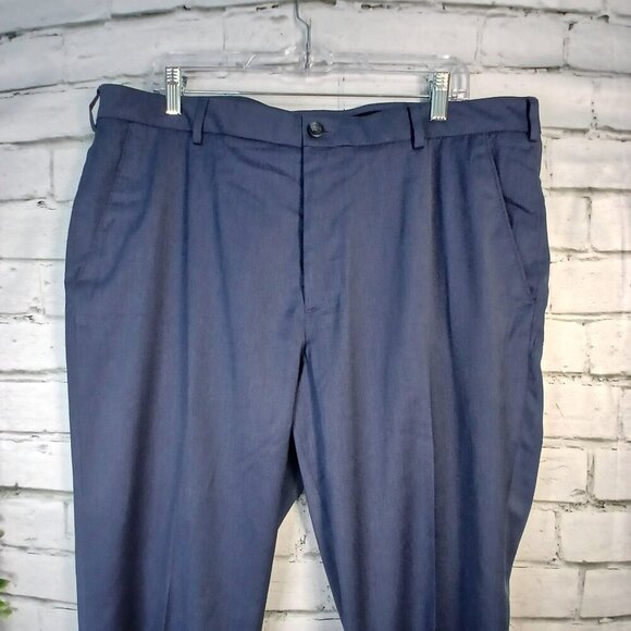 MENS VAN HEUSEN STRAIGHT LEG DRESS PANT, NAVY BLUE, SIZE 38X30 - Picture 2 of 8